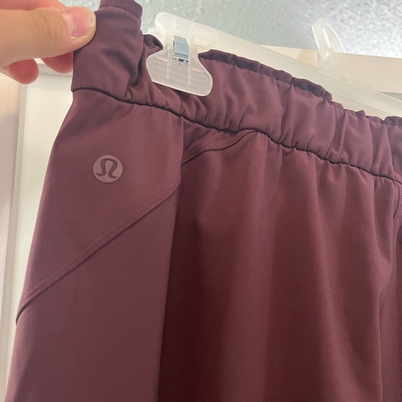 Lululemon Stretch 7/8 Pant | Size 8 - Picture 4 of 7